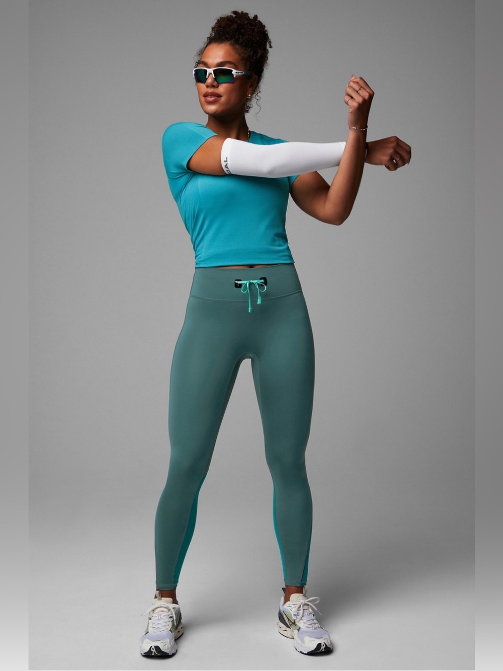 ✨Fabletics Stride 9 Motion365+ High-Waisted Legging